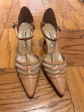 Manolo Blahnik Nude Patent T-Strap Pointed Pumps